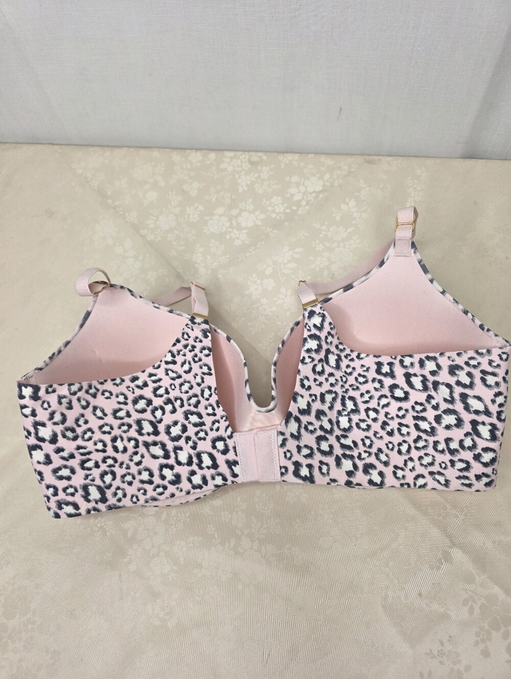 Victoria's Secret Incredible Lined Perfect Coverage Bra Pink Leopard Print 36D - Picture 4 of 8